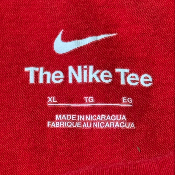 Men’s red 2021 Georgia Bulldog National Champion t-shirt. XL - Picture 3 of 4